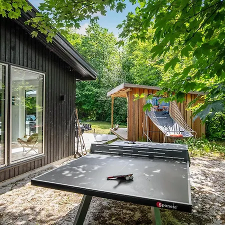 Nyaraló In Aakirkeby With Sauna