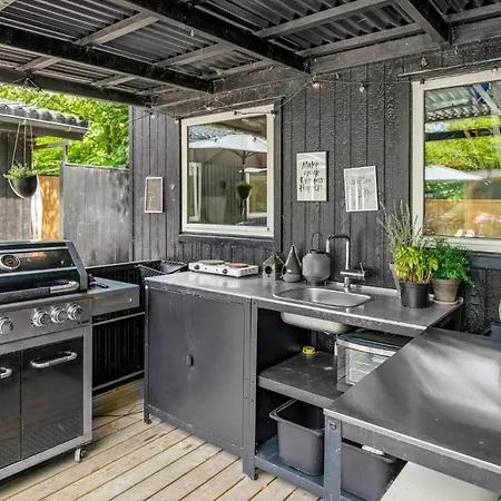 In Aakirkeby With Sauna Vester Sømarken